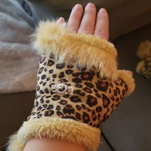 UGG open gloves